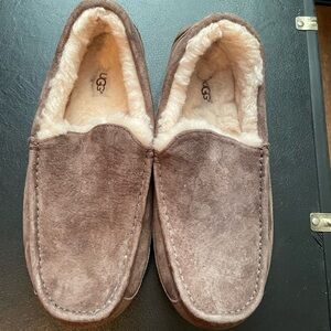 Ugg slippers